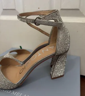 Antonio Melani Heels thumbnail 1