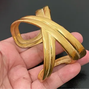 Vintage MCM Gold Brass Figure 8 Open Cuff Bangle Bracelet 57g thumbnail 3