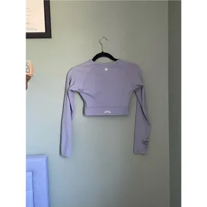 ABYL Seamless Long Sleeve Crop Top Size XS Lilac Thumbholes Gym Workout Active thumbnail 2