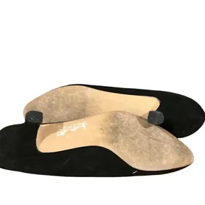 Liz Claiborne Vintage Black Suede Kitten Heel Pumps Made in Spain Almond Toe thumbnail 5