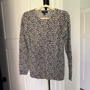 Charter‎ Club Cashmere Animal Print Long-Sleeve Crewneck Sweater thumbnail 2