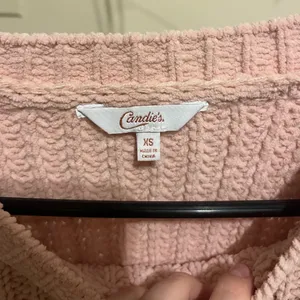 Pink sweater thumbnail 2
