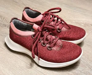 Allbirds Dasher Mizzle Wool Running Shoes Burgundy Womens Size 7‎ thumbnail 1
