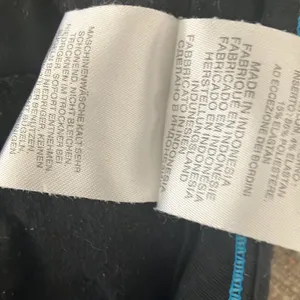 FINAL MARKDOWN Columbia capris 10 thumbnail 6