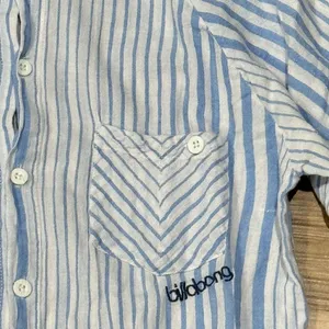 Billabong Lightweight Blue White Button Up Tee Shirt Women’s Medium thumbnail 3