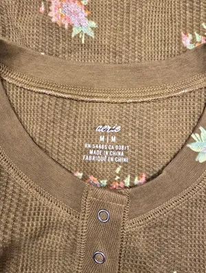 Aerie thermal long sleeve Henley shirt floral snap button M NWOT thumbnail 3