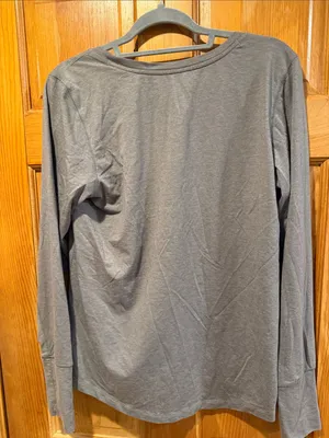 47 Brand women’s New England patriots long sleeve with yoga hole shirts size large . thumbnail 7