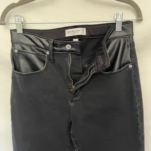 Abercrombie & Fitch Super Skinny Ankle Women Jeans Sz 6 Y2K Grunge Faux Leather thumbnail 3