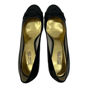 Michael Kors black rounded toe heels size 9 thumbnail 3