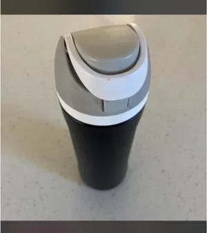 Owala Water Bottle Black thumbnail 2