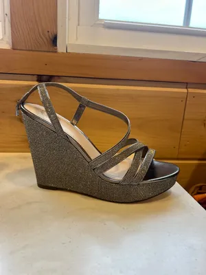 Brand New! High Heels thumbnail 2