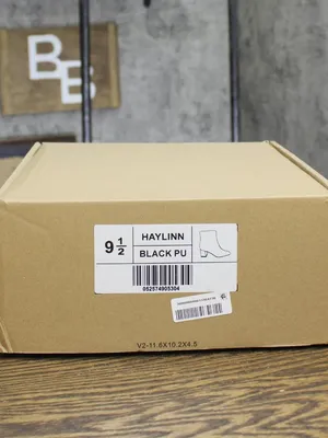 NWT Journee Collection Foam Haylinn Heeled Booties Black Patent Upper 9.5M thumbnail 8