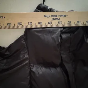 Urban Outfitters Black Cropped Puffer Jacket Quilted Zip Up Small Y2K Sreetwear thumbnail 5