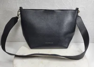 Leatherology Leather Crossbody Shoulder Purse Bag Black Gold Hardware Strap thumbnail 1