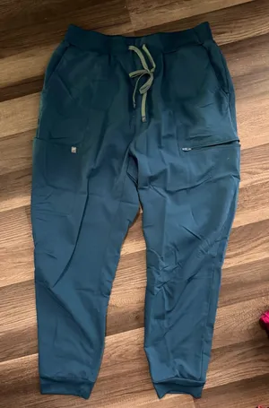 Fabletics Scrub Pants thumbnail 1