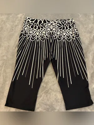Women’s Capri Black/White Leggings Size XXL thumbnail 10