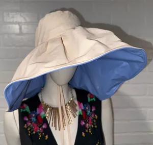 Beneunder Reversible Wide-Brim Sun Hat in Cream and Light Blue thumbnail 1