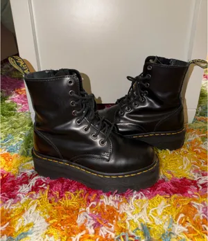 Dr. Martens Jadon Boots Platform thumbnail 2