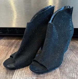 Very G Black Rhinestone Heeled Peep Toe Booties Zip Back Size 8 Glitz Sparkle thumbnail 1