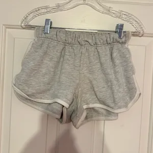 PINK shorts thumbnail 2
