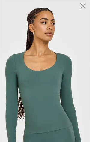 Oner Active SOFTMOTION™ SCOOP NECK LONG SLEEVE TOP WITH BUILT IN BRA SHELF WITH WHITE LOGO thumbnail 1