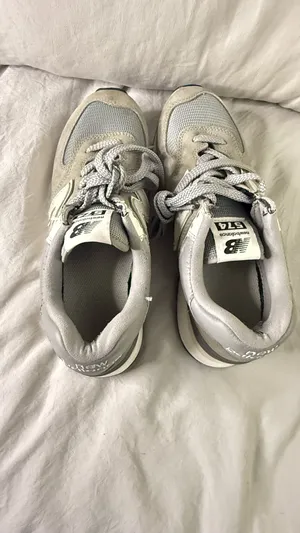 New Balance 574 Women’s Shoes Size 7.5 Used thumbnail 5