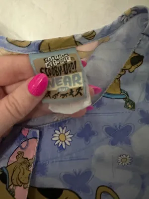 Warner Brothers Scooby scrub jacket thumbnail 2