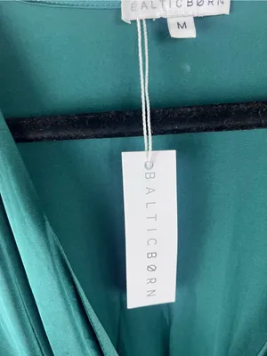 BALTIC BORN Katya Emerald Green Satin Faux Wrap V-Neck Maxi Dress Size Medium thumbnail 5