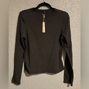 Skims NWT Long Sleeves Cropped Cotton T-Shirt Washed Onyx Color Size XL thumbnail 3