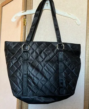 Elegant Black Quilted Tote Bag thumbnail 1