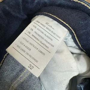 KanCan Dark Wash Distressed Faded High Rise Stretchy Cropped Jeans 14/32 thumbnail 4