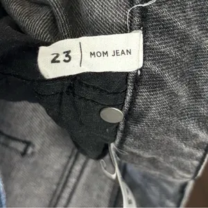 Pacsun Women’s Jeans Mom Distressed Holes 100% Cotton‎ Black Gray Size 23 thumbnail 5