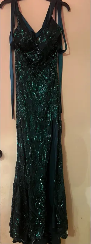 Beautiful Emerald Sequin Prom dress Green Size L thumbnail 1