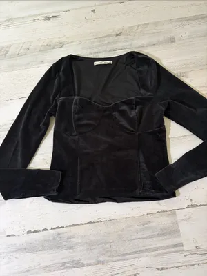 Abercrombie & Fitch Black Velvet Long-Sleeve Sweetheart Top Size Medium thumbnail 2