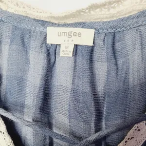Anthropologie Umgee plaid tassel tie vneck lace blue checkered country Top Sz M thumbnail 6