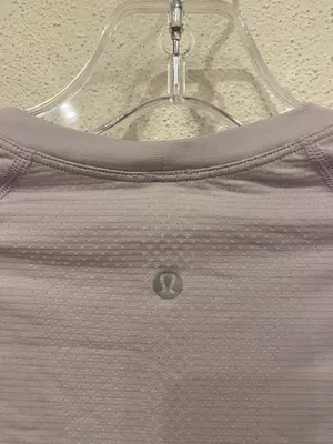 Lululemon Swiftly Tech Shirt Womens 6 Purple Long Sleeve Crewneck Running thumbnail 4