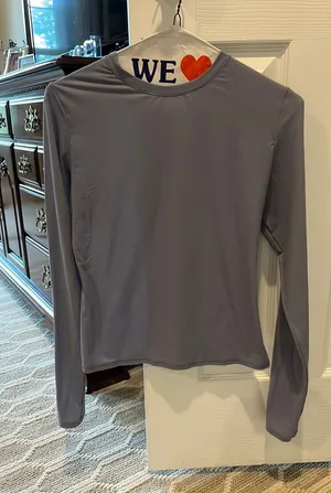 SKIMS Long Sleeve Tee thumbnail 1