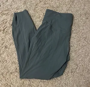 Lululemon Base Pace 25” Leggings Misty Glade Size 8 thumbnail 1