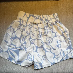 Billabong High Waist Floral Blue Shorts thumbnail 3