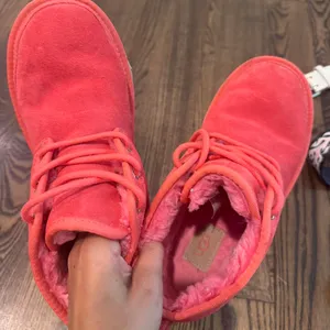 Pink/orange Ugg slippers thumbnail 6