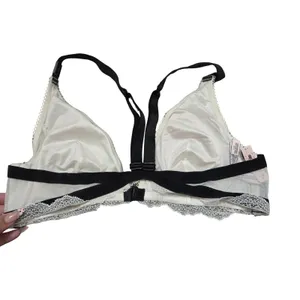Victoria's Secret White Lace Bralette Size: L NEW thumbnail 3
