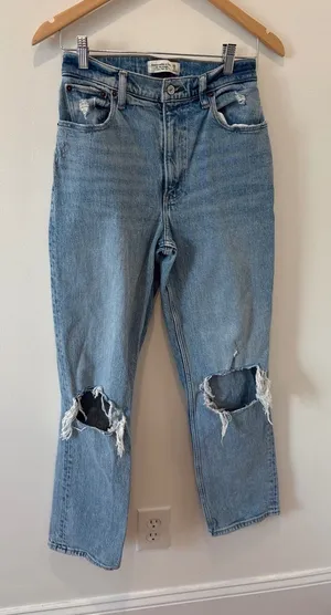 Abercrombie Fitch‎ Curve Love 90s Straight Ultra High Rise Jeans Size 26 thumbnail 1