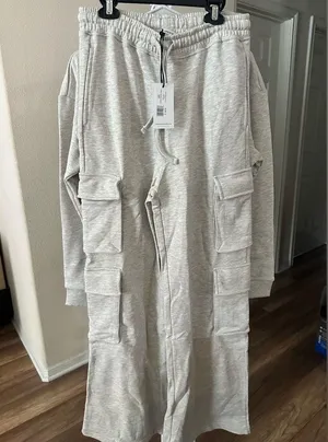 NWT WeWoreWhat Light Gray Zip-Up crop hoodie and Joggers Set XS thumbnail 6