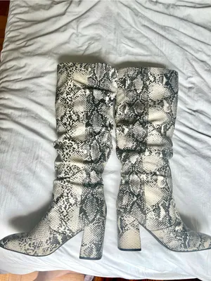 Lulu's White and Black Snake-Print Slouchy Block Heel Boots thumbnail 6