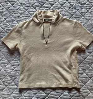 brandy melville white quarter top thumbnail 1