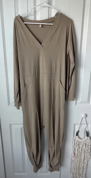 Amazon Jumpsuit thumbnail 1