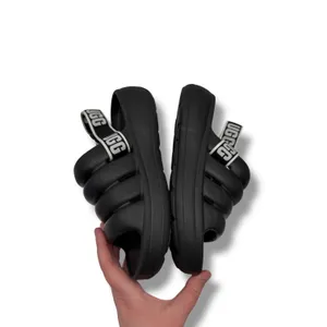 UGG‎ Sport Yeah Slide Sandals 6.5/7 Black Foam Detachable Strap Casual thumbnail 2