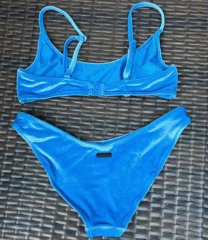 Triangl velvet bikini thumbnail 3