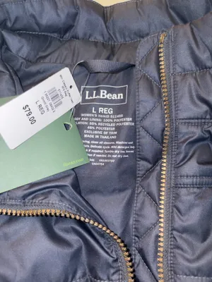 L.L. Bean Puffer Vest thumbnail 2