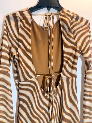 Ownley Valentina Brown Zebra Animal Print Open Back Long Sleeve Maxi Dress M thumbnail 4